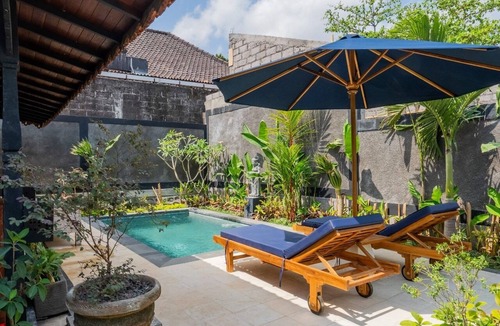 Berawa Villa | Joglo Villa only 2 minute to the beach