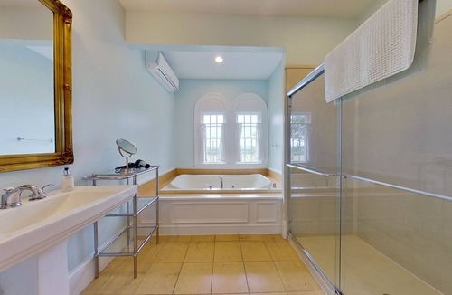 Groton House | John Joseph Inn