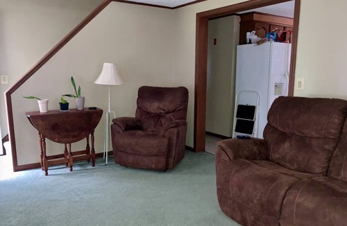 Jaffrey House | John's Mountain Hideaway