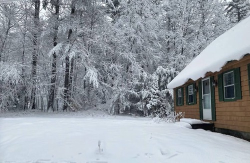 Jaffrey House | John's Mountain Hideaway