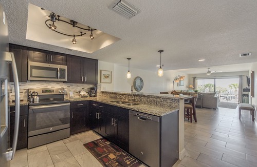 Madeira Beach Condo | John's Pass Updated 2B/2B - Beach Place #102