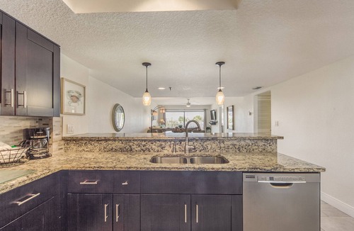 Madeira Beach Condo | John's Pass Updated 2B/2B - Beach Place #102