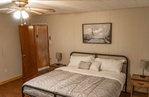 Hiawatha House | JOHN WAYNES GETAWAY