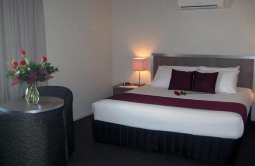 Hillcrest Hotel | Johnson Road Motel