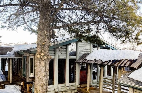 Eden Cabin | Johnson's Historic Cabin Getaway