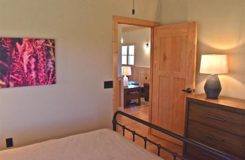 Black Cabin | Johnson's Shut-ins State Park