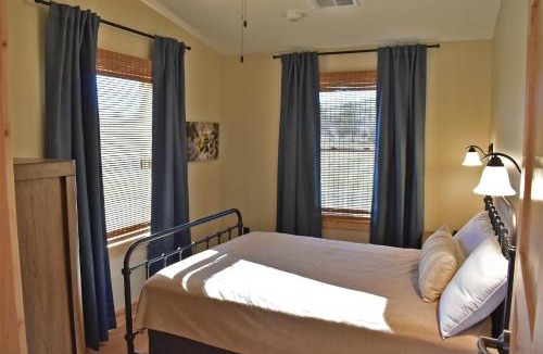 Black Cabin | Johnson's Shut-ins State Park