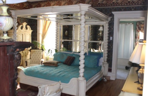 Keokuk Bed & Breakfast | Johnstone Mansion
