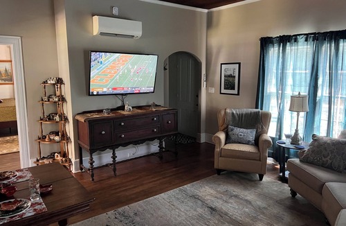 Newberry House | Johnstone-Rutherford Cottage