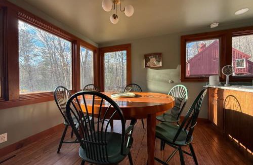 Charlemont House | Joia Verde Mtn Cabin