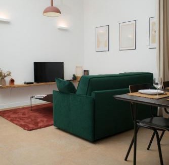 Saint-Thomas-d'Aquin Apartment | Joie Paris St Germain-des-Prés - Bon Marché
