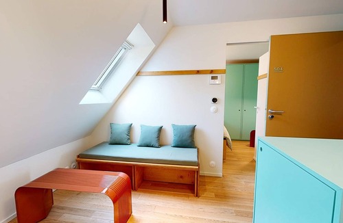 Pigalle Apartment | JOIVY 10 Douai 1BR Velux