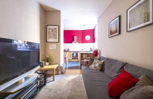 Old Town Villa | JOIVY Great Location! - Charming Apt by Edinburgh Castle
