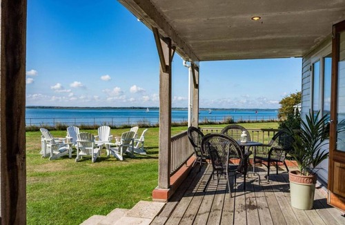 Maldon Apartment | JOIVY Osea Island: Seafront Opulence
