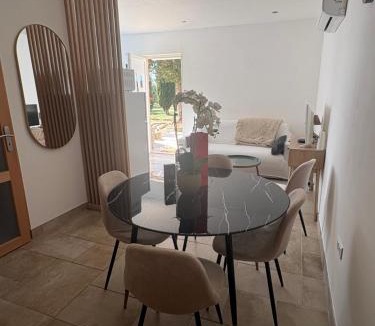Saint-Julien House | Joli 2 pièces dans une maison en copropriété au calme