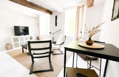 Bargemon Apartment | Joli 2P - Piscine & Parking