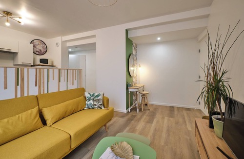 Limoux Apartment | Joli Appartement 2 Chambres Wifi Centre Ville
