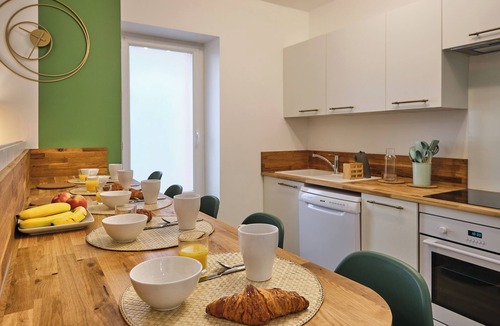 Limoux Apartment | Joli Appartement 2 Chambres Wifi Centre Ville