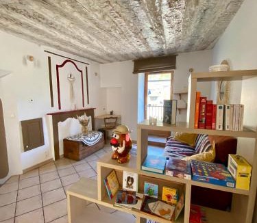 Meyrueis Apartment | Joli appartement avec vue sur la rivière