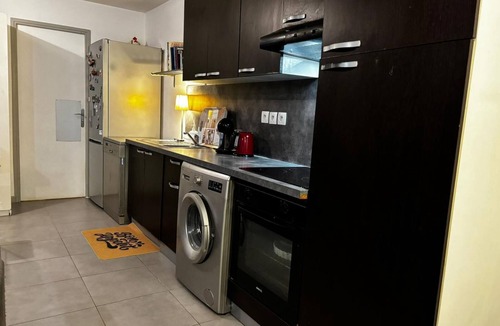 Tournezy Apartment | Joli Appartement Dans Petite Résidence Privée, Très Calme
