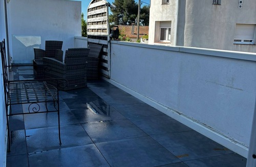 Tournezy Apartment | Joli Appartement Dans Petite Résidence Privée, Très Calme