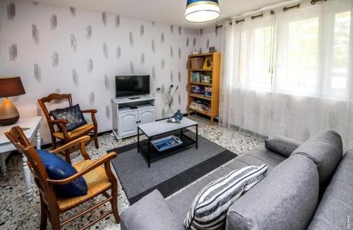 Gaillac Apartment | JOLI APPARTEMENT - PISCINE - 68m2 - GAILLAC