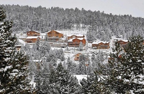 Pyrenees 2000 Ski Chalet | Joli Chalet*** à Pyrénées 2000 au pied des pistes