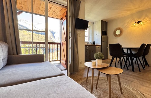 Cauterets Apartment | Joli duplex 5P. Parking & balcon