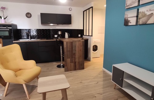 Henvic Apartment | Joli Duplex
