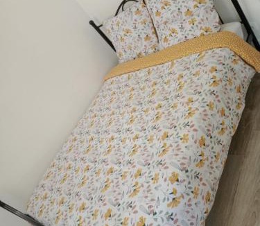 Clichy Apartment | Joli