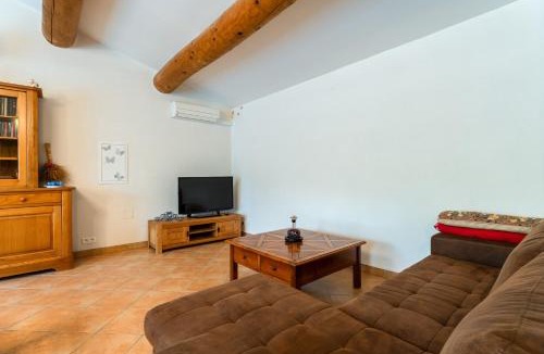 Laval-Saint-Roman House | Joli gîte avec piscine