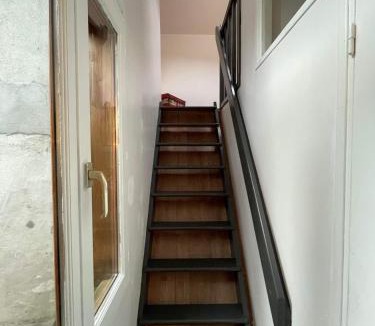 Eu Apartment | Joli petit F1 plein centre ville