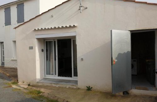 Le Chateau-d'Oleron House | Joli studio au calme
