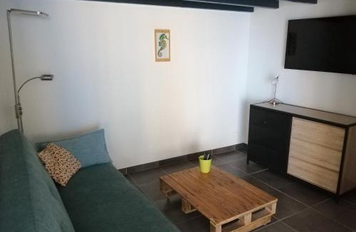 Le Chateau-d'Oleron House | Joli studio au calme