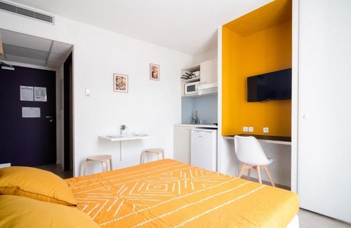 Lourdes Apartment | Joli studio, clim proche gare et centre ville