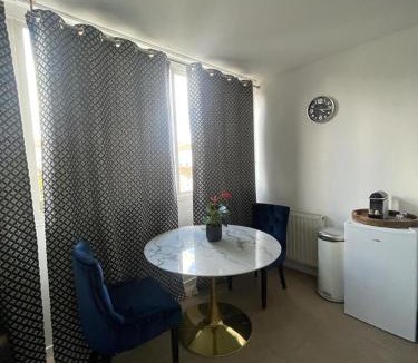 Villemomble Apartment | Joli studio entre Paris et Disneyland