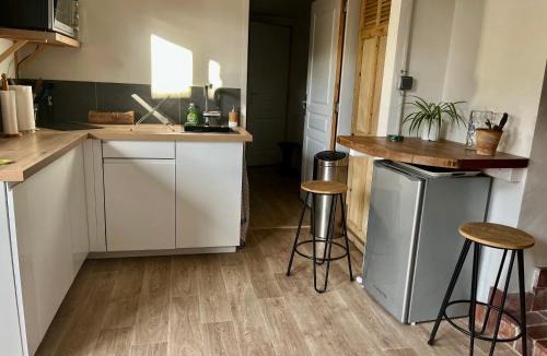Vaugneray Apartment | Joli studio lumineux et aménagé
