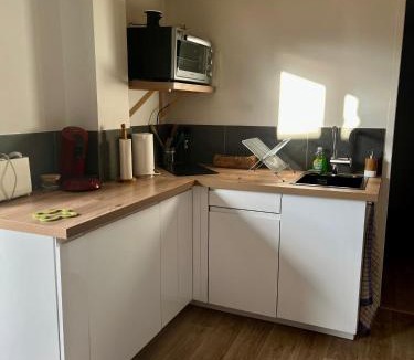 Vaugneray Apartment | Joli studio lumineux et aménagé