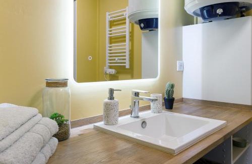 Saint-Joseph de Porterie Apartment | Joli studio - Parking Privé - WIFI Très Haut Débit - Au calme