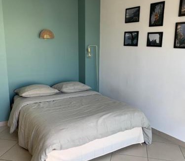 Baille Apartment | Joli Studio proche quartier Timone Climatisé