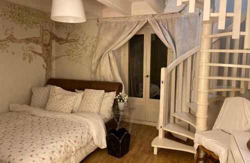 Veigy-Foncenex House | Jolie Chambre double avec Balcon