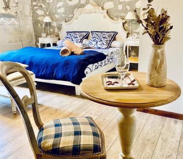 Berthenay House | Jolie chambre romantique dans maison indépendante