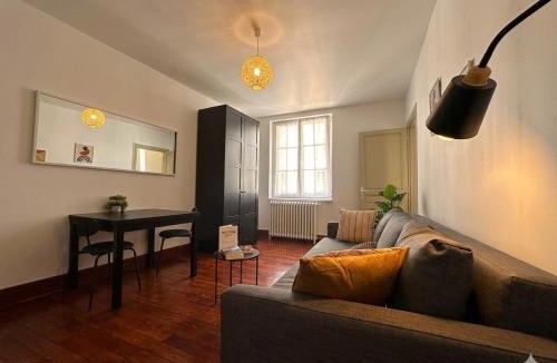 Dreux Hotel | Jolie chambre sous les toits