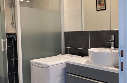 Saint-Malon-sur-Mel Apartment | Jolie Duplex Neuf Bien Équipé Proche Forêt de Broceliande