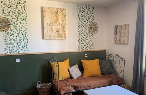 Saint-Sauveur-en-Puisaye House | Jolie Maison DE Ville LE NID Perche