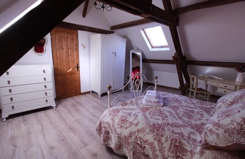 Larchamp House | Jolie Grange