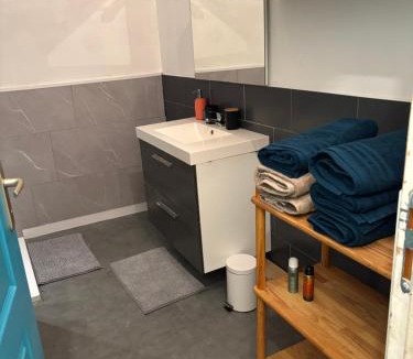 Mecquignies Apartment | Jolie maison à la campagne