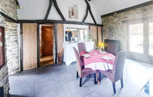 Hestrud House | Jolie Maison Avec Piscine