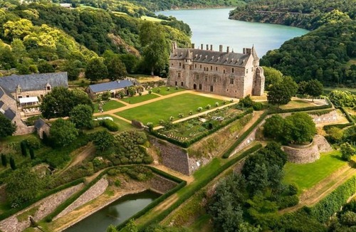 Pleumeur-Gautier House | Jolie Maison Bretonne