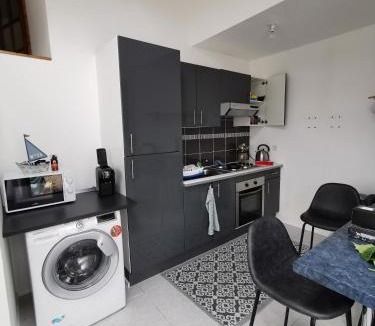 Megrit House | JOLIE MAISON DE VILLAGE